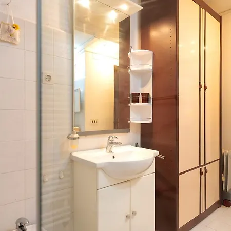 Apartment Mirjana *